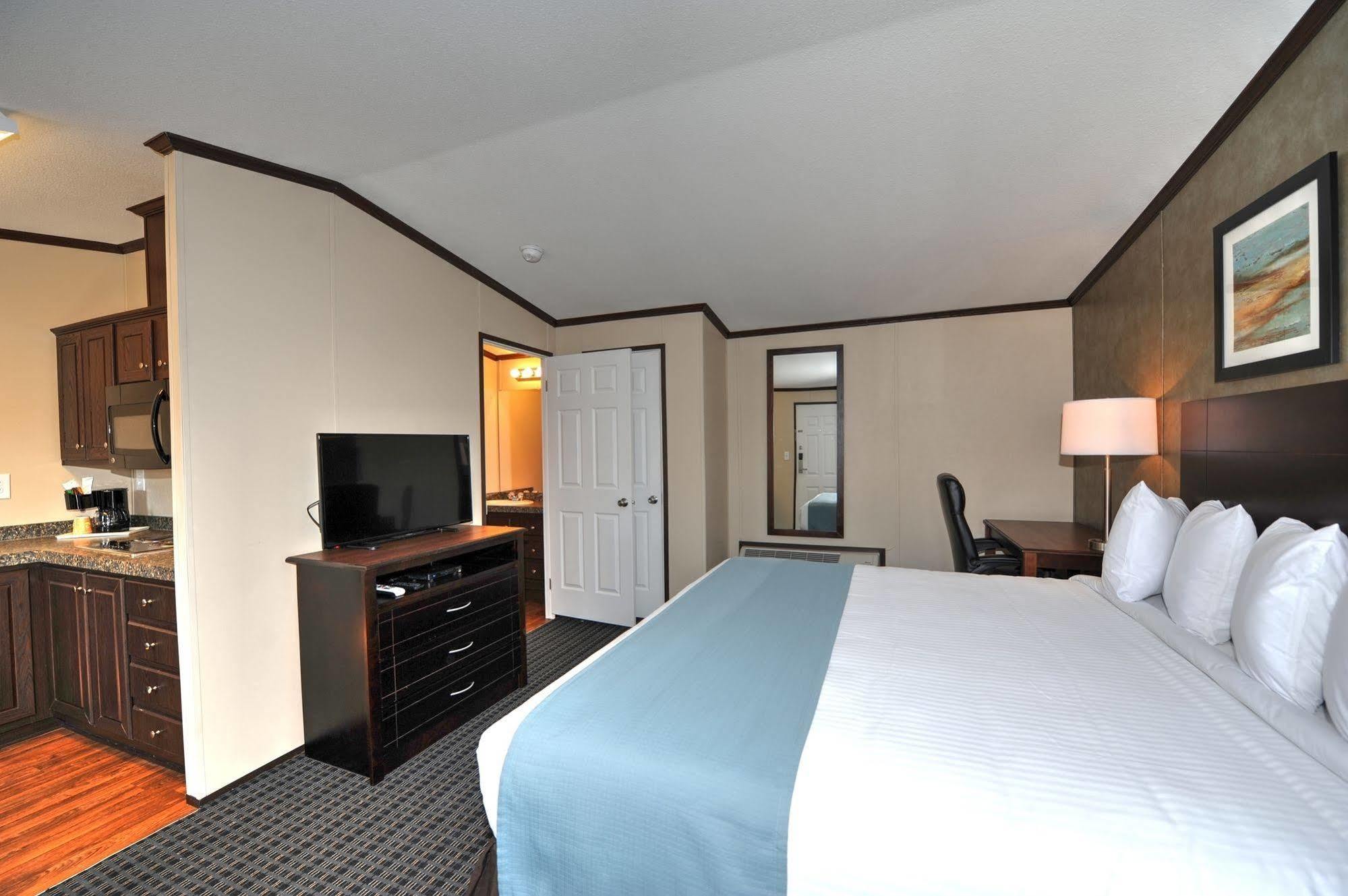 Instalodge Hotel And Suites Karnes City Exterior foto